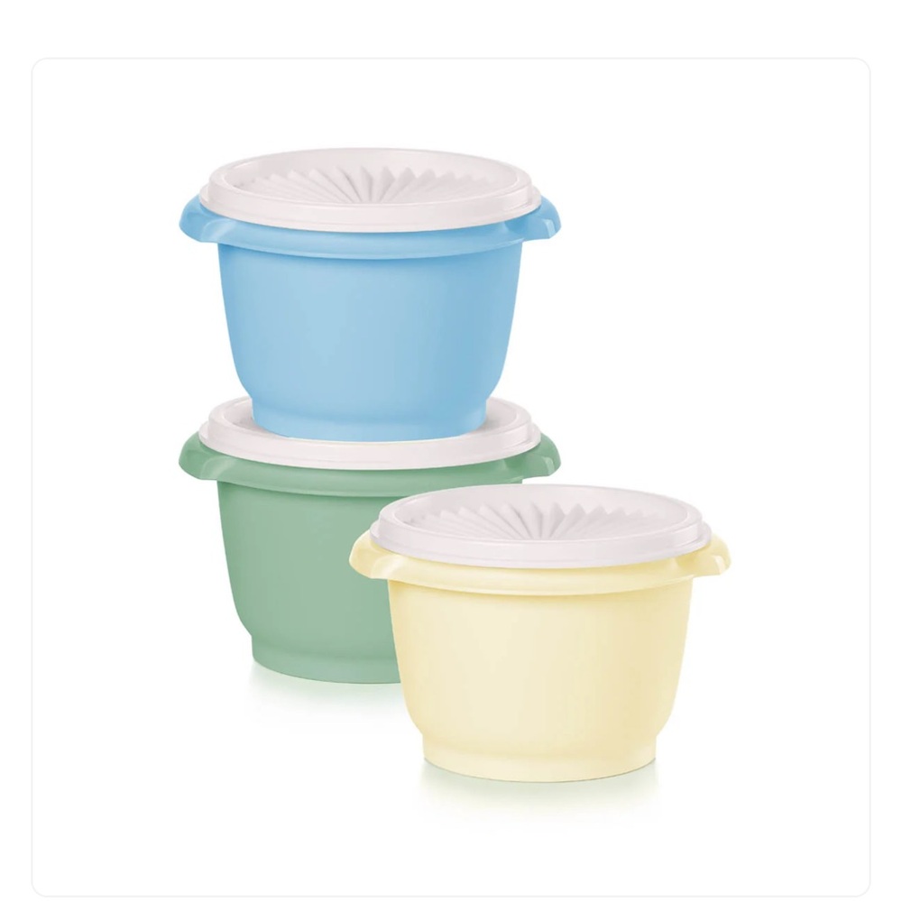 Tupperware heritage small bowl